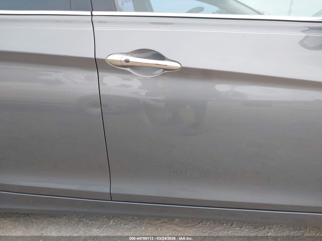 HYUNDAI SONATA LIMITED 2.0T - 6