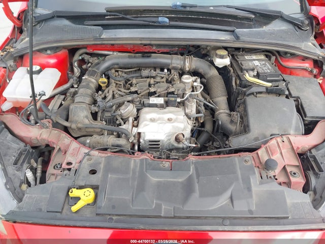 FORD FOCUS SE - 10