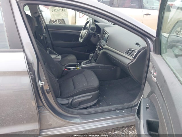 HYUNDAI ELANTRA VALUE EDITION - 5