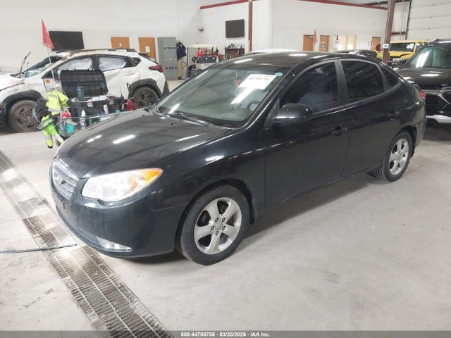 HYUNDAI ELANTRA SE - 2