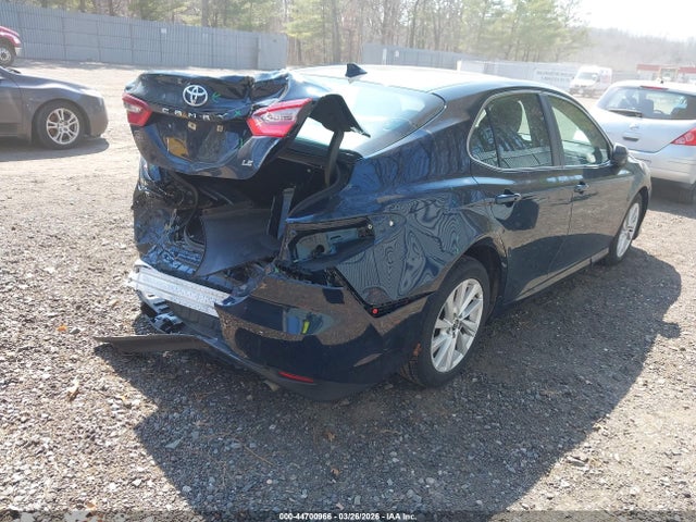 TOYOTA CAMRY - 4
