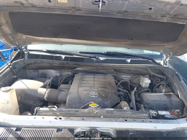 TOYOTA TUNDRA - 10