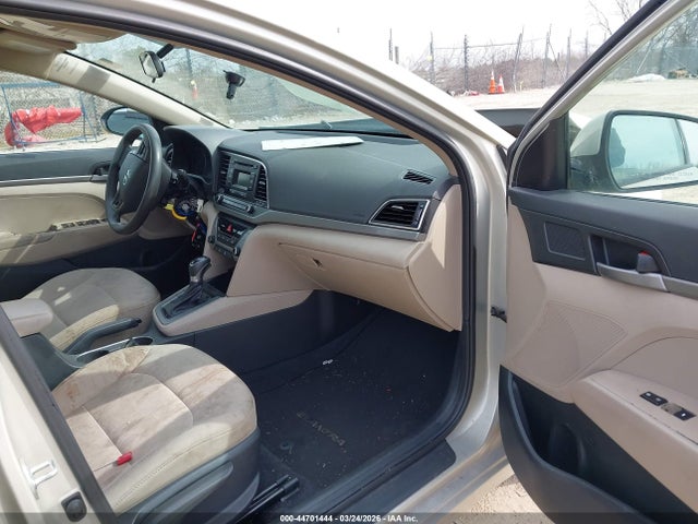 صورة 5 لـ 2018 Hyundai ELANTRA SE