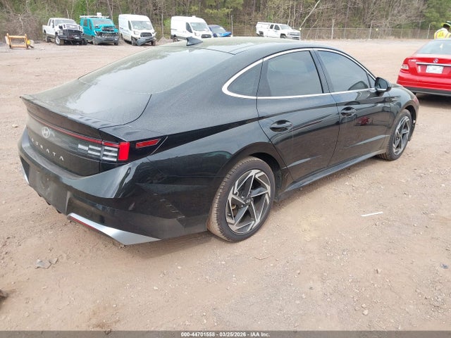 HYUNDAI SONATA SEL - 4