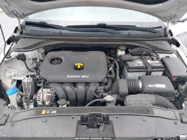 HYUNDAI ELANTRA SE - 10