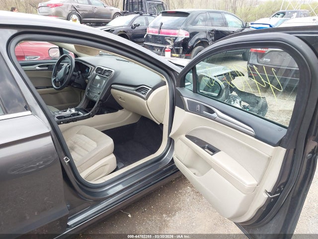 FORD FUSION SE - 5