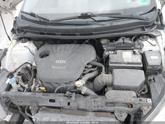 HYUNDAI ACCENT GS - 10