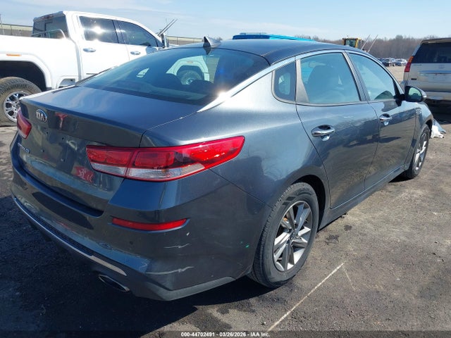 KIA OPTIMA LX - 4