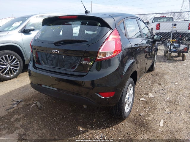 FORD FIESTA SE - 4