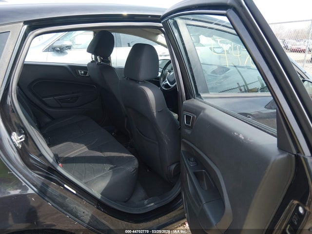 FORD FIESTA SE - 8