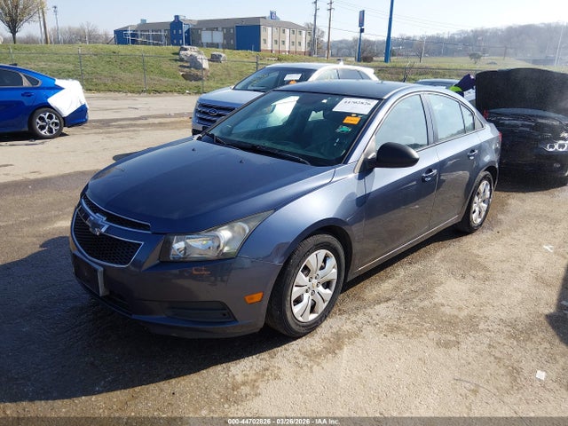 CHEVROLET CRUZE LS AUTO - 2