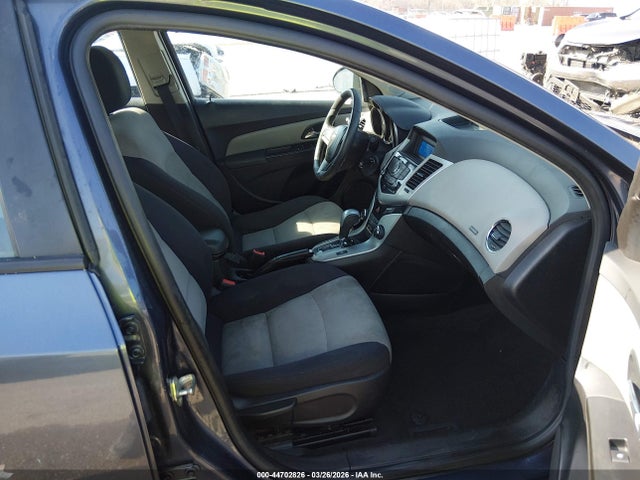 CHEVROLET CRUZE LS AUTO - 5