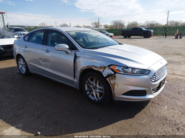 FORD FUSION SE - 1