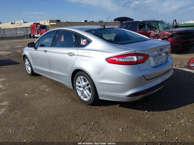 FORD FUSION SE - 3