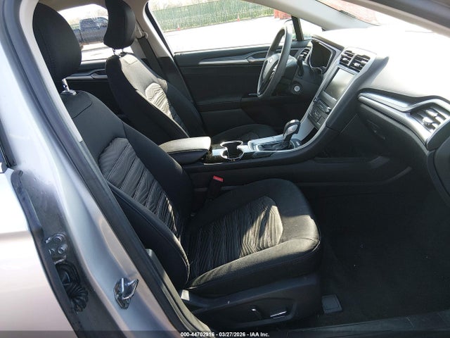 FORD FUSION SE - 5
