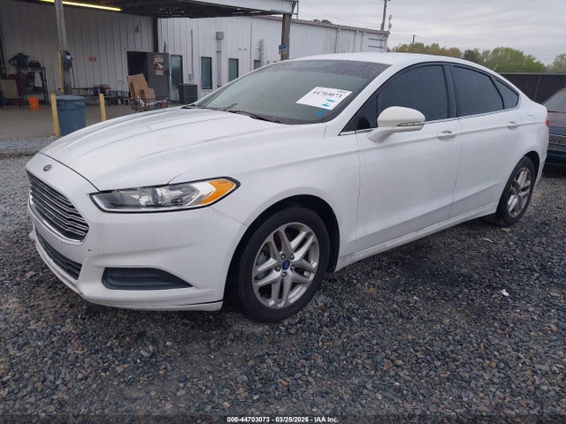 FORD FUSION SE - 2