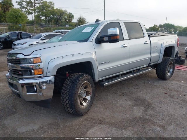 CHEVROLET SILVERADO 2500HD LT - 2