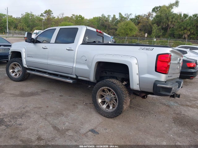 CHEVROLET SILVERADO 2500HD LT - 3