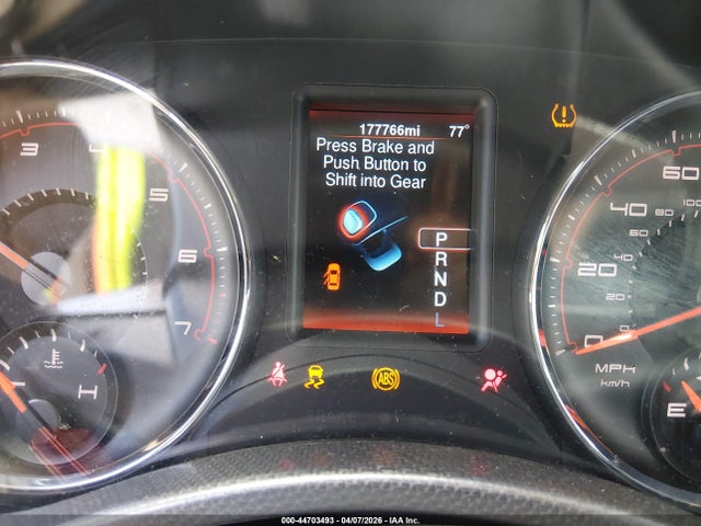 DODGE CHARGER SE - 7