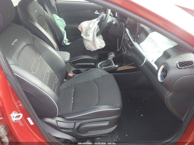 KIA FORTE GT-LINE - 5