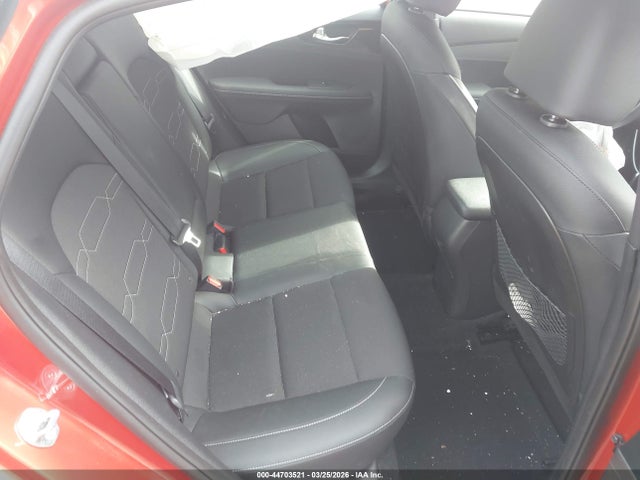 KIA FORTE GT-LINE - 8