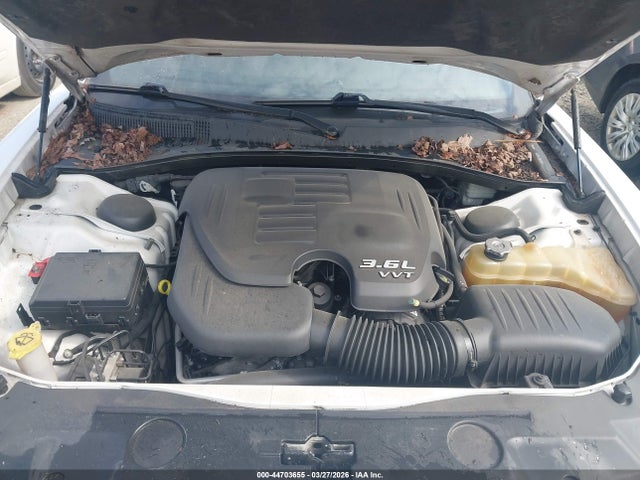 DODGE CHARGER SXT - 10