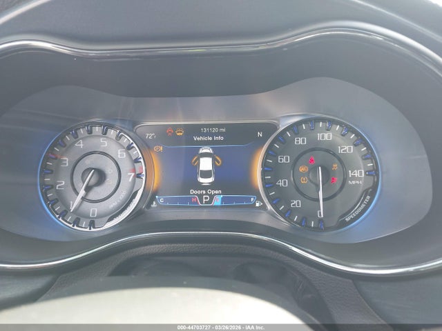 2015 Chrysler 200 S photo 7