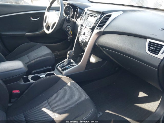 HYUNDAI ELANTRA GT - 5