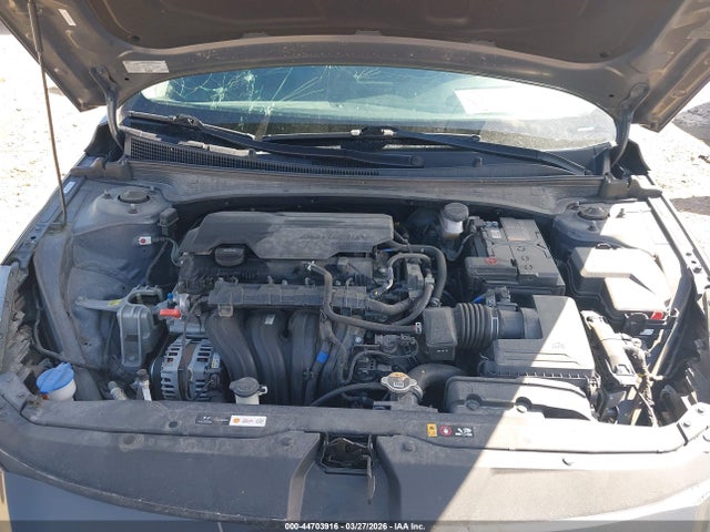 HYUNDAI ELANTRA SE - 10