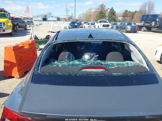 HYUNDAI ELANTRA SE - 6