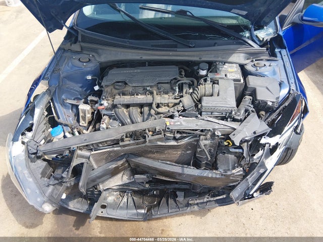 HYUNDAI ELANTRA - 10