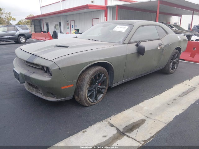صورة 2 لـ 2015 Dodge CHALLENGER SXT