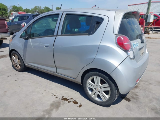 صورة 3 لـ 2014 Chevrolet SPARK 1LT AUTO