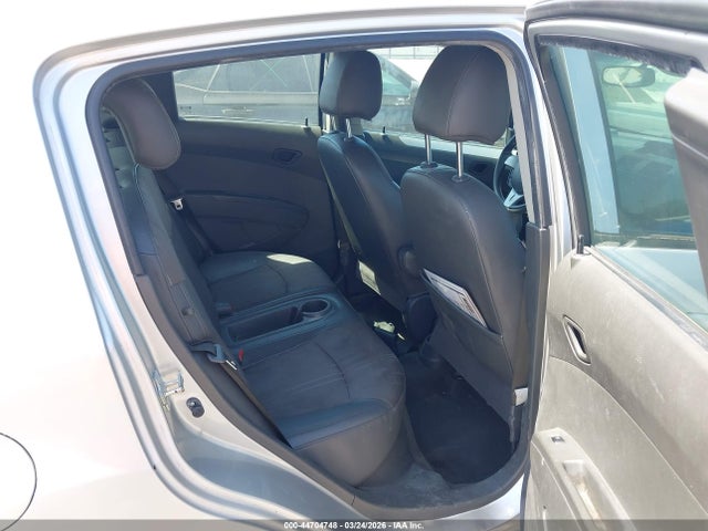 صورة 8 لـ 2014 Chevrolet SPARK 1LT AUTO