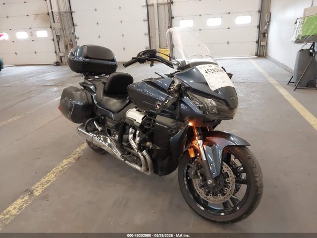 2014 HONDA CTX1300 A