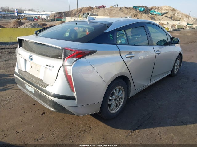 TOYOTA PRIUS - 4