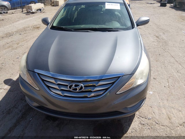 HYUNDAI SONATA SE 2.0T - 6