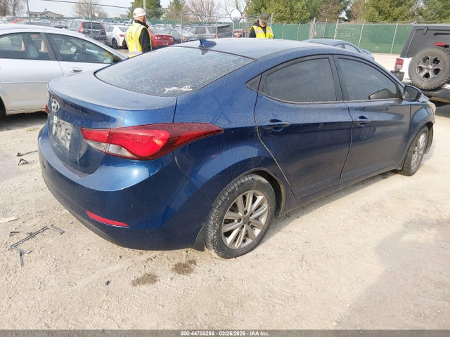 HYUNDAI ELANTRA SE - 4