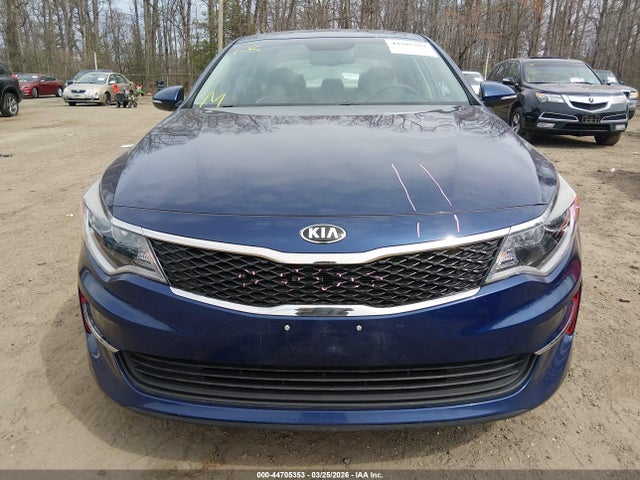 KIA OPTIMA LX - 6