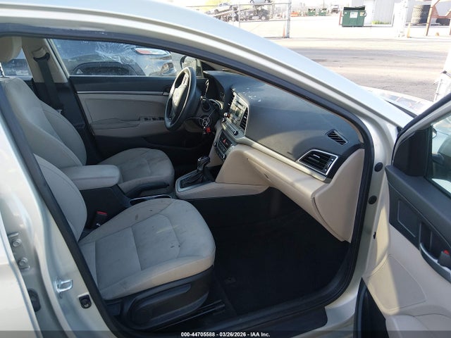 HYUNDAI ELANTRA SE - 5