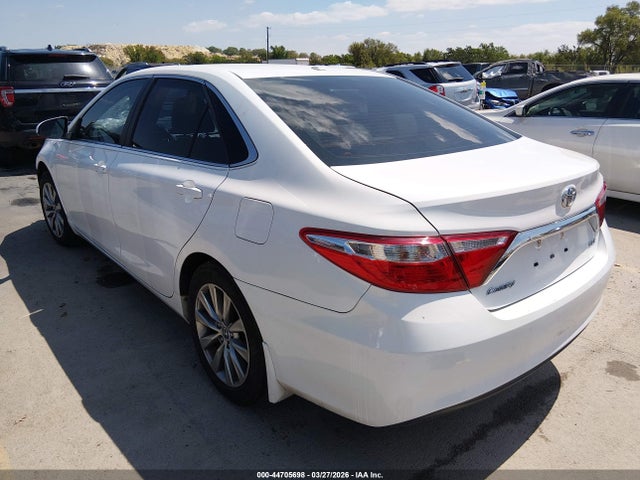 TOYOTA CAMRY - 3