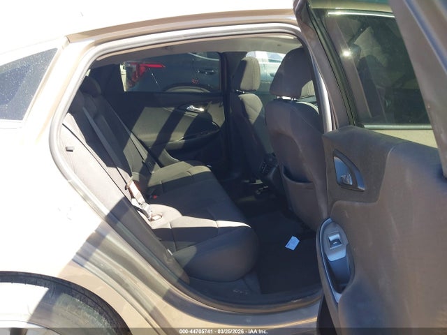 CHEVROLET MALIBU FWD 1LT - 8