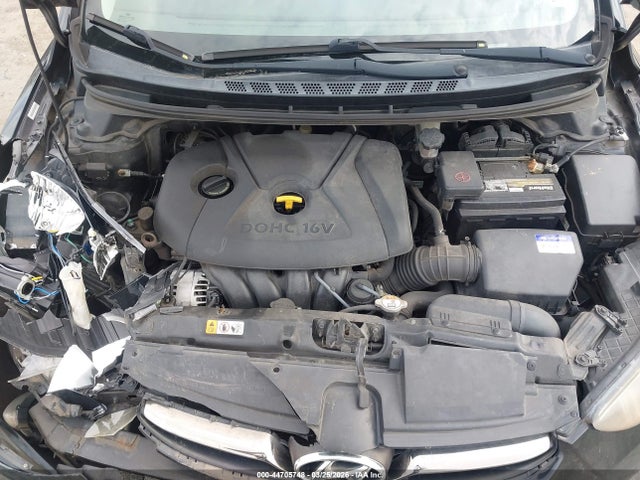 HYUNDAI ELANTRA LIMITED - 10