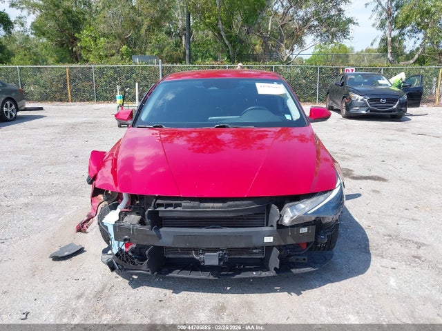 HYUNDAI ELANTRA SEL - 6