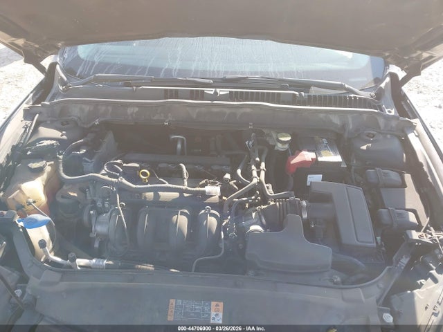 FORD FUSION SE - 10
