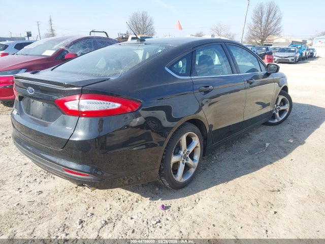 FORD FUSION SE - 4