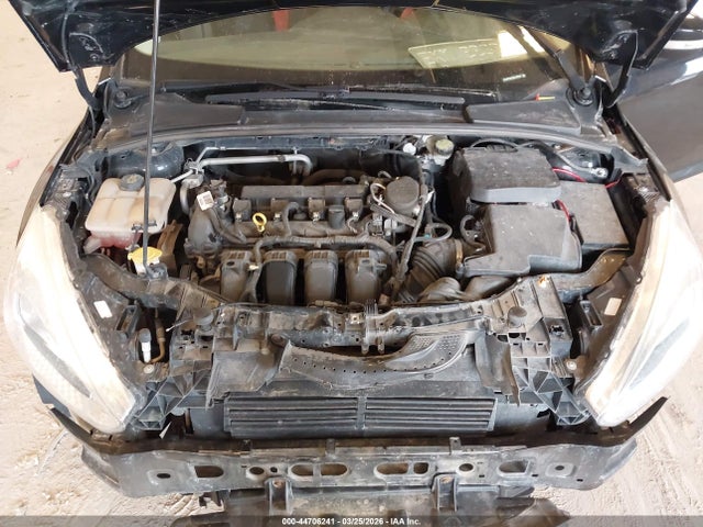 FORD FOCUS SE - 10