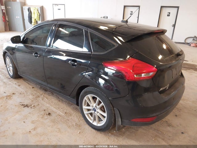 FORD FOCUS SE - 3