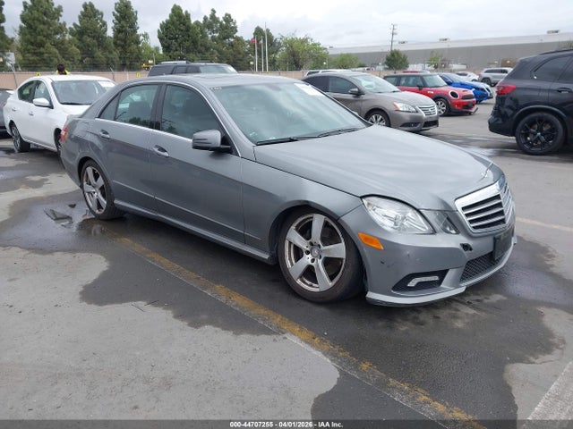 MERCEDES-BENZ E-CLASS - 1