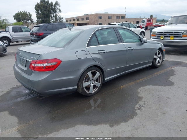 MERCEDES-BENZ E-CLASS - 4